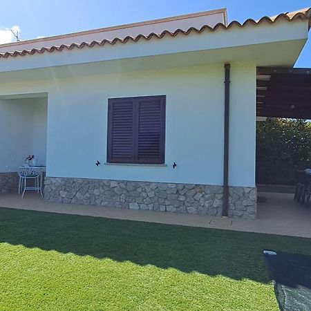 Villa Nove - Residence Dei Fiori Дзамброне Екстериор снимка