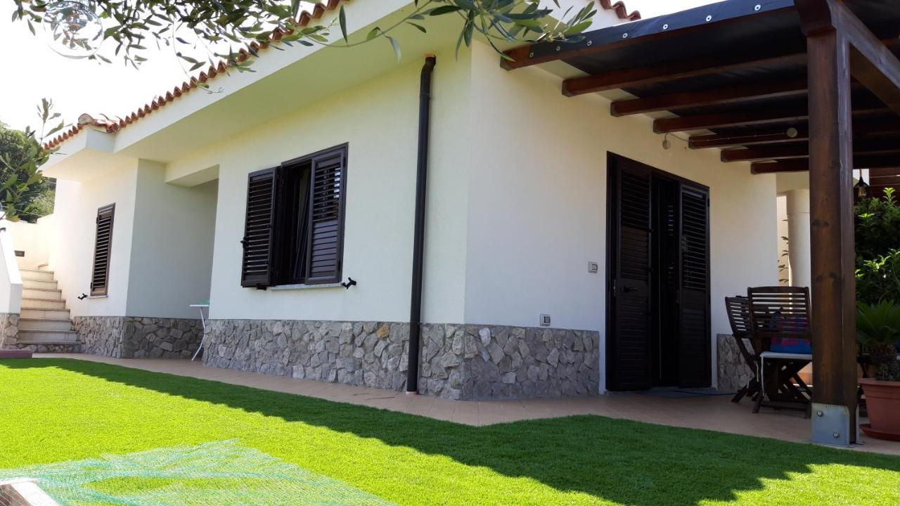 Villa Nove - Residence Dei Fiori Дзамброне Екстериор снимка