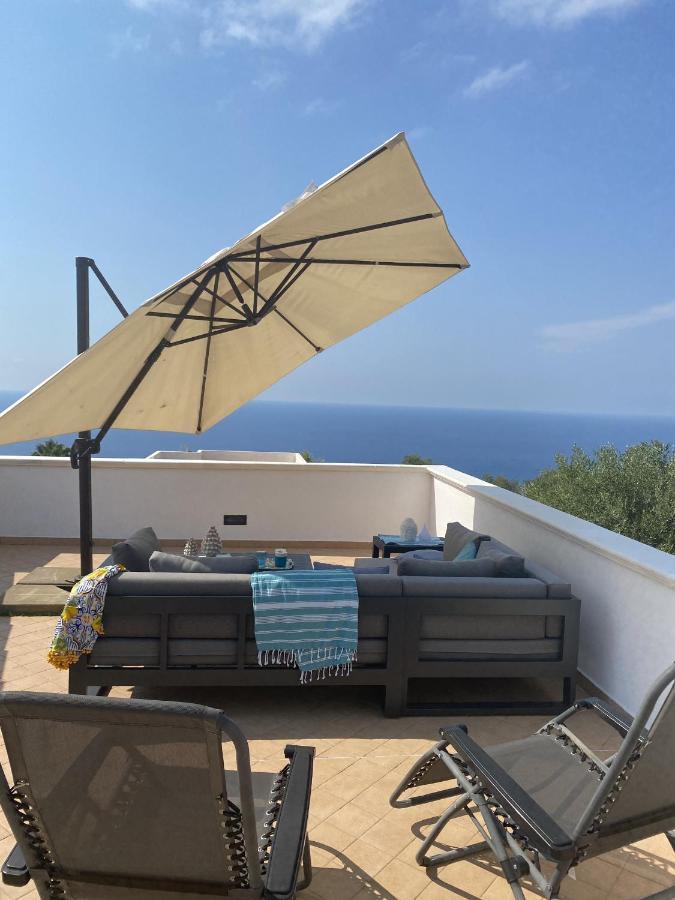 Villa Nove - Residence Dei Fiori Дзамброне Екстериор снимка