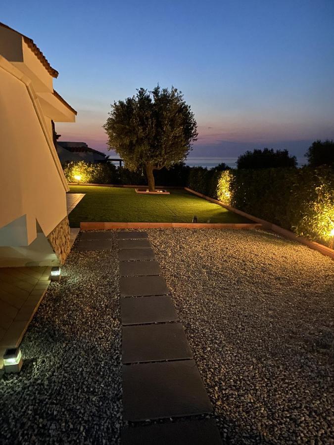 Villa Nove - Residence Dei Fiori Дзамброне Екстериор снимка