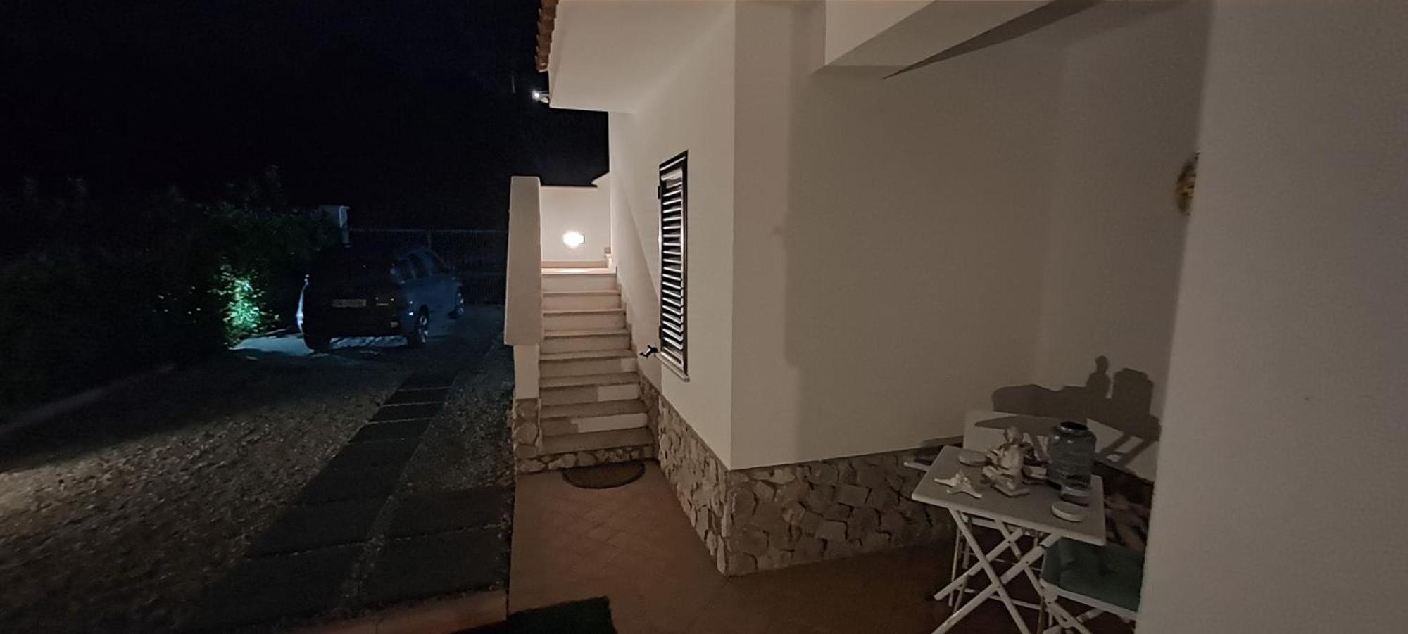 Villa Nove - Residence Dei Fiori Дзамброне Екстериор снимка